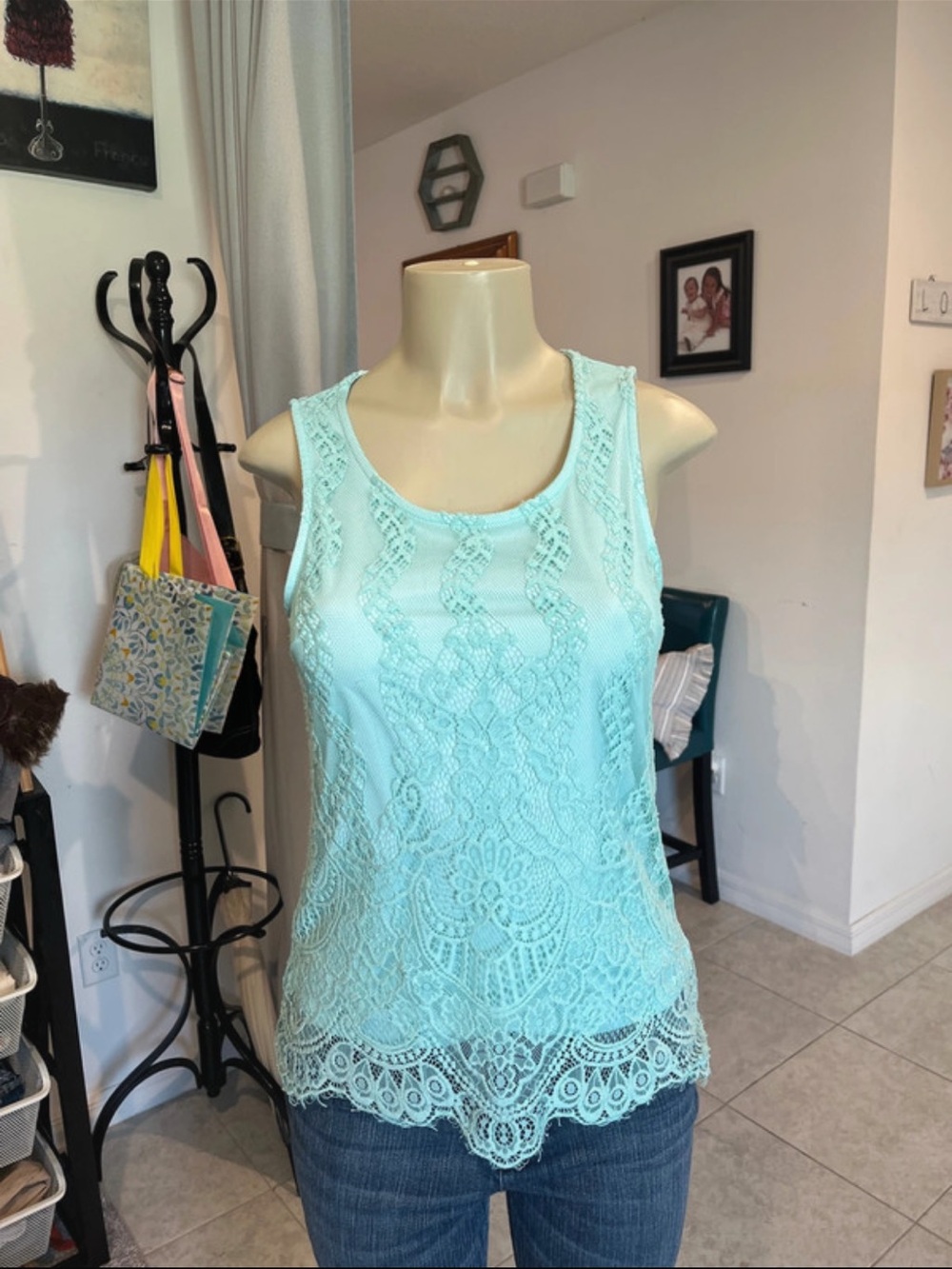 Iz Byer Aqua Lace Sleeveless Camisole